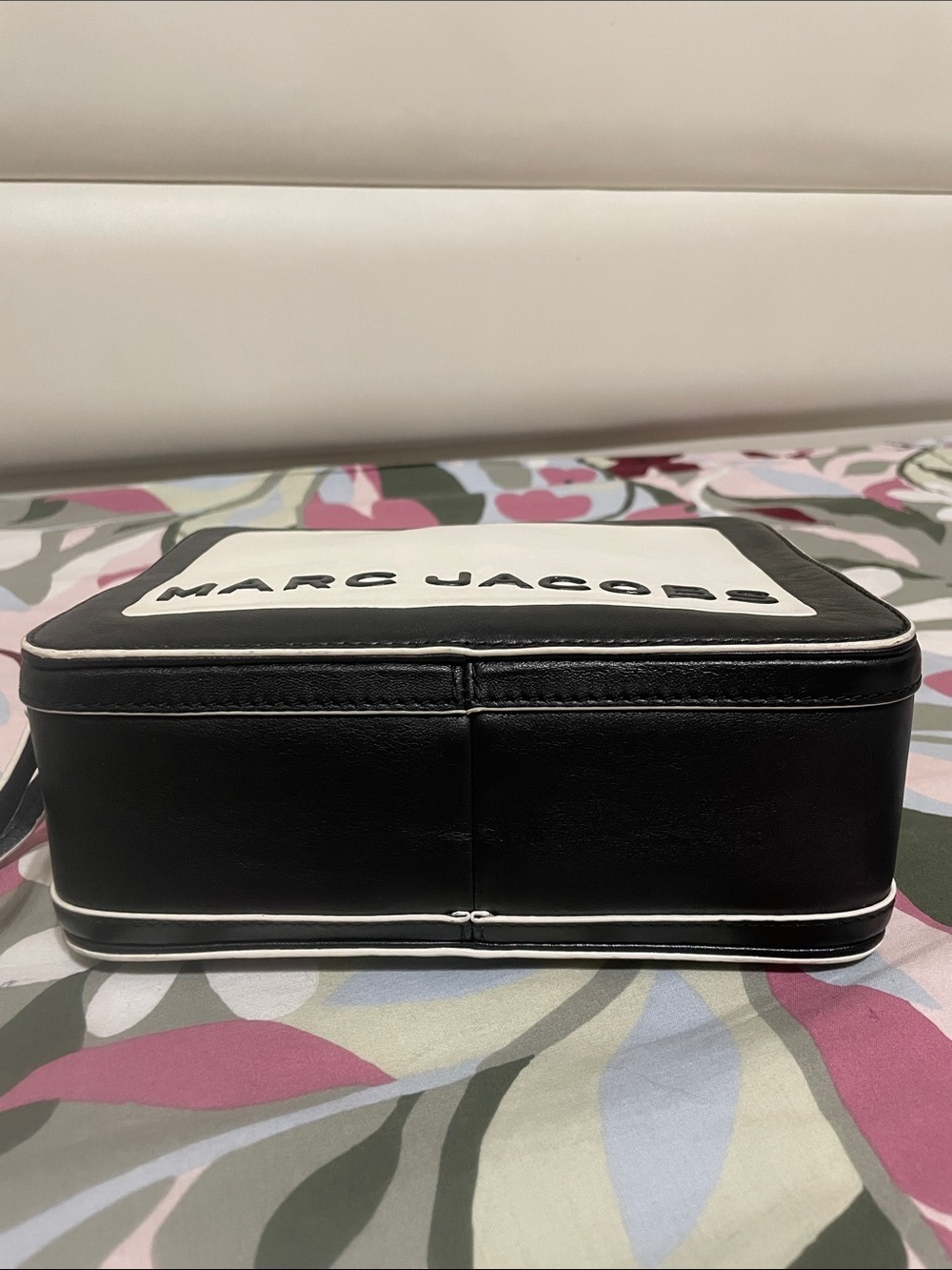 Marc Jacobs The Box 2-Way Bag - Picture 5 of 12